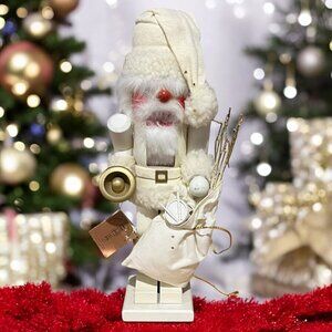Vintage Holzkunst Christian Ulbricht Nutcracker White & Gold  Handmade W‎ German